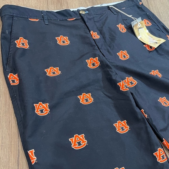 NWT Auburn University Size 42 Ovation Official Licensed College Shorts Tigers - Picture 2 of 9